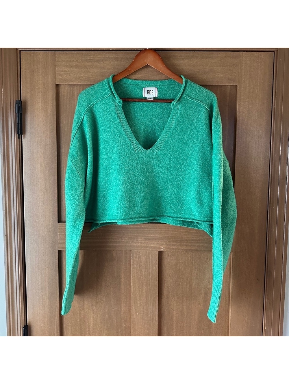 BDG Urban Outfitters Cropped V-Neck Sweater Green Women’s Medium